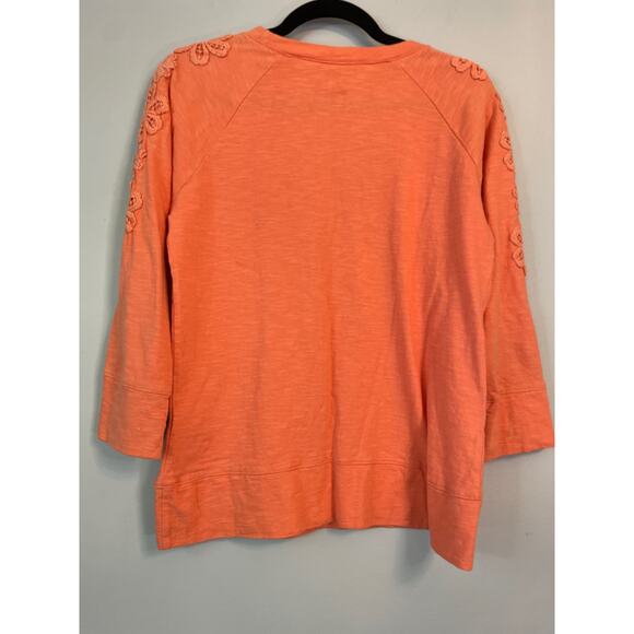 Caribbean Joe, Size Small, Slub Knit Embroidered Floral Monochromatic 3/4 Tee - Picture 5 of 7